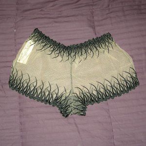 NEW size S/M luxury embroidered Panty by Skin Sense
